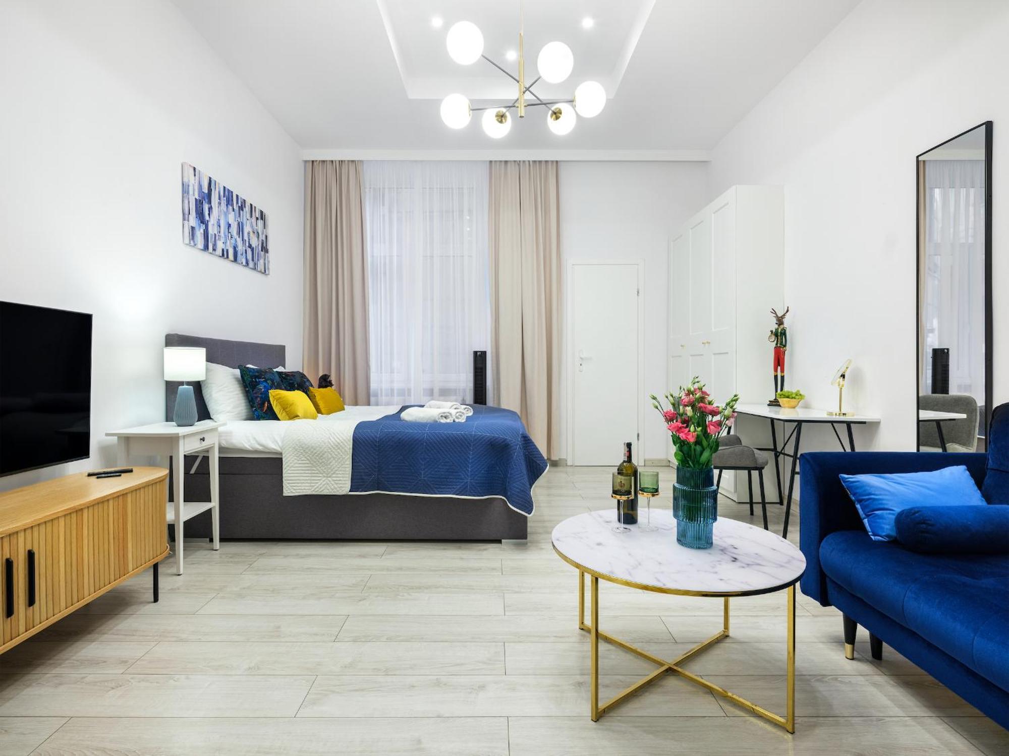 Bluebird Apt Old Town & Wawel Hill By Vistula River - By Homelike Krakau Buitenkant foto